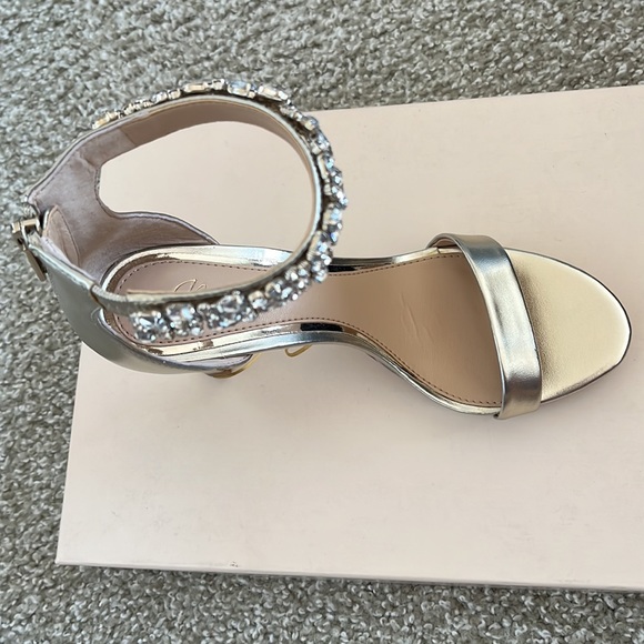 New in box! Bartley Mischka heels - Picture 2 of 6